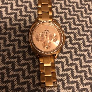 Rose gold COACH watch 🎀
